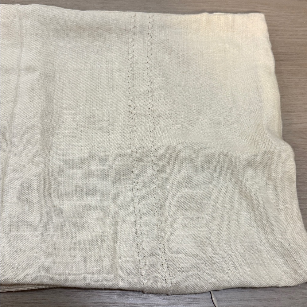 Zara Home Throw Pillow Cover - Picture 4 of 6